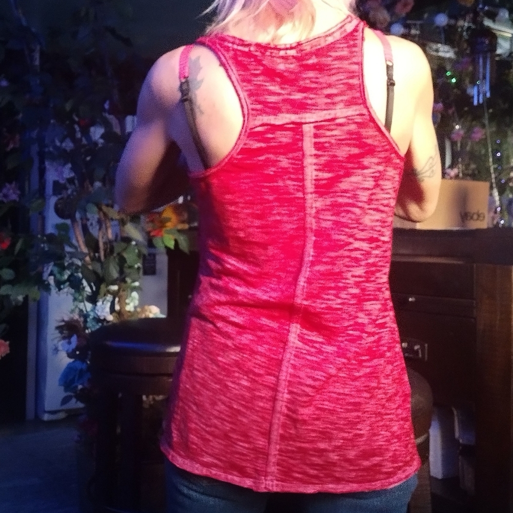 Red Embellished Tank Top - Picture 4 of 12